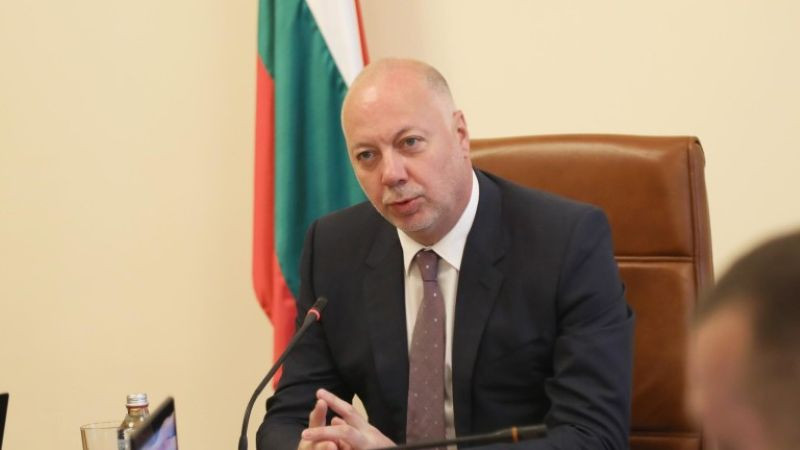 Желязков иска каналите за подкрепа за Украйна да продължат да се прилагат